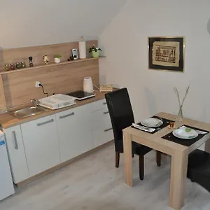 simpli-apartments.hotels-in-ljubljana.com/